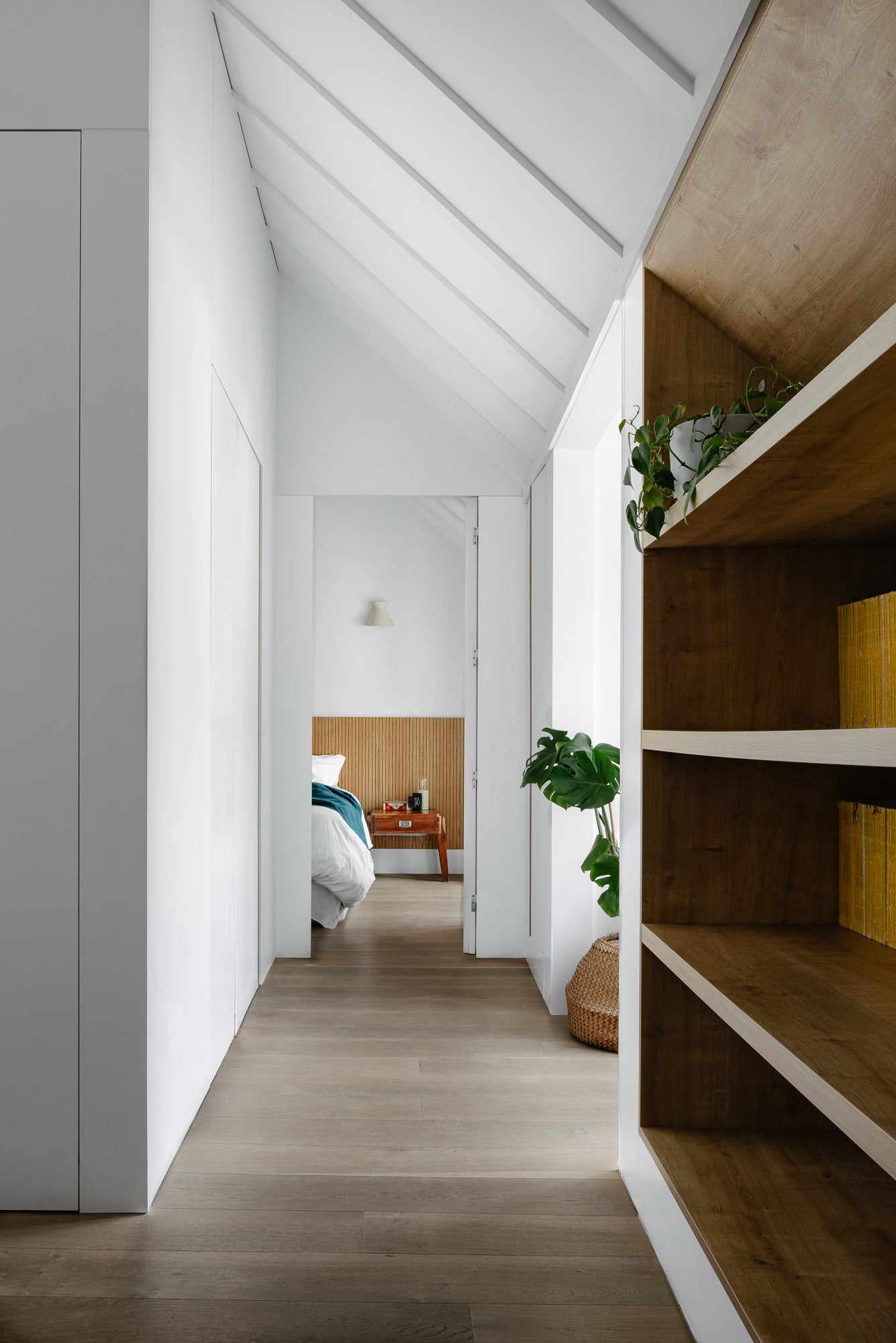Lisbon boutique apartment - hall